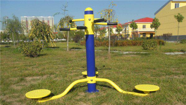 公园里的健身器材有哪些名称