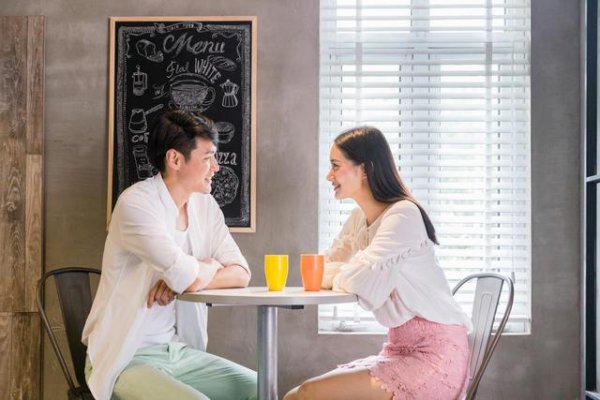 安静话少的女人最有魅力气质