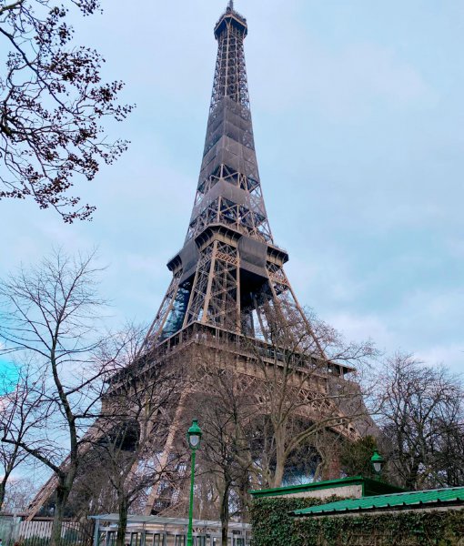 埃菲尔铁塔在哪座城市