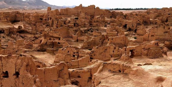 我国面积最大的盆地是哪里