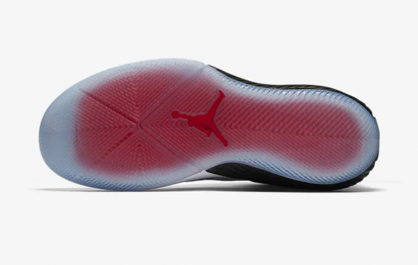 国内版和国外版球鞋有什么区别