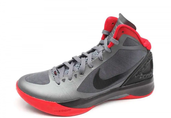 国内版和国外版球鞋有什么区别