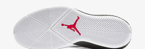 国内版和国外版球鞋有什么区别