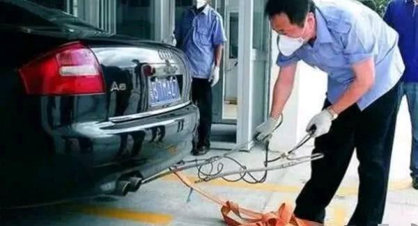 十五年以上的私家车一年审几次