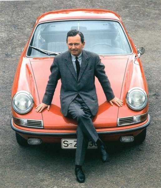 保时捷是哪个公司旗下的品牌