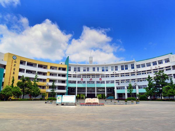 潍坊高中升学率排名靠前