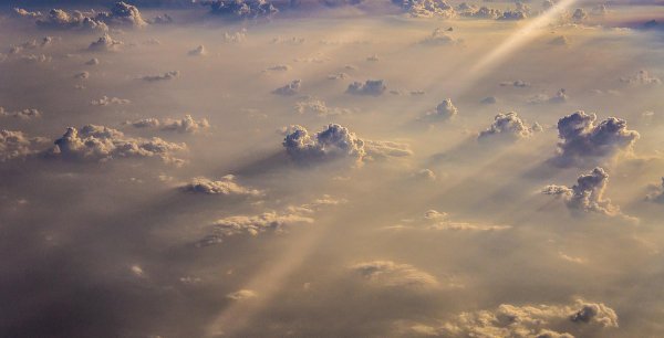 宇宙最多的元素是哪两种