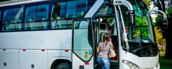 螺丝能不能带上客车