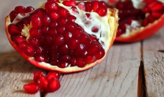 软籽石榴的挑选方法 如何挑选软籽石榴