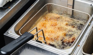 油炸蚂蚱好吃吗 油炸蚂蚱的简介