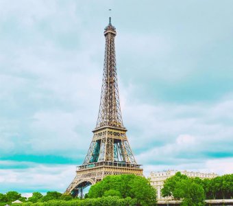 埃菲尔铁塔在哪座城市 埃菲尔铁塔为何深受人们喜爱