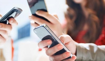 抖音开直播需要些什么设备 自己在家做直播需要软件