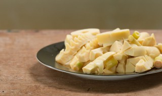 新鲜怎样炒竹笋才好吃 炒竹笋的好吃做法家常