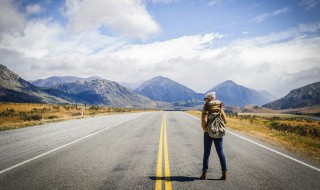 自己旅行该注意什么东西 自己旅行需要注意什么东西