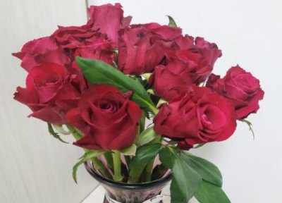 玫瑰花怎么做干花花束不变色 干玫瑰制作方法