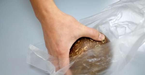 椰子如何打开小技巧