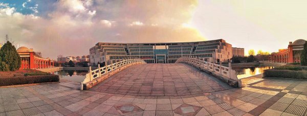 青岛理工大学什么档次