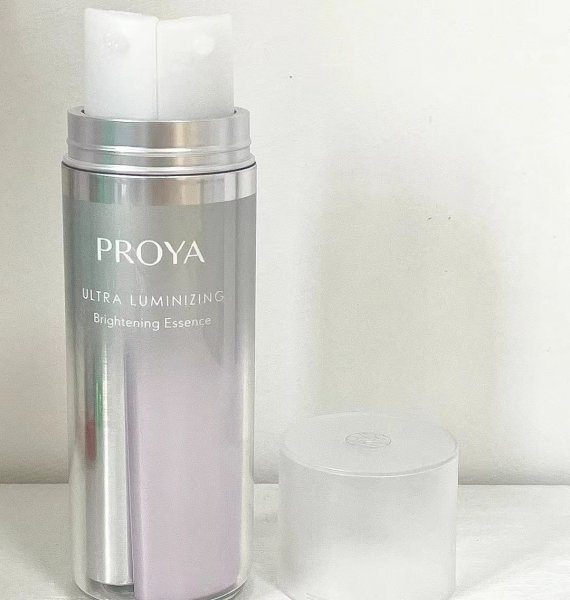 提亮肤色用什么护肤品效果好