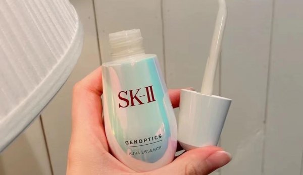 提亮肤色用什么护肤品效果好