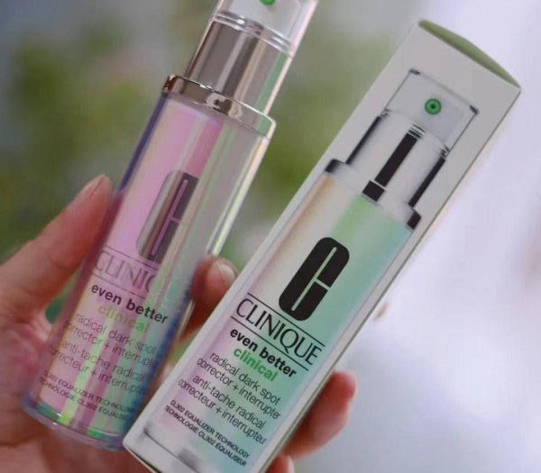 提亮肤色用什么护肤品效果好