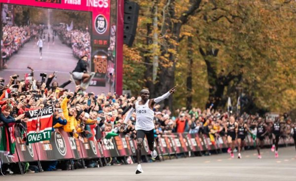 中国马拉松纪录是多少