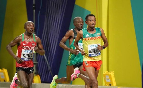 中国马拉松纪录是多少