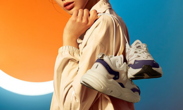 安踏属于什么档次鞋子