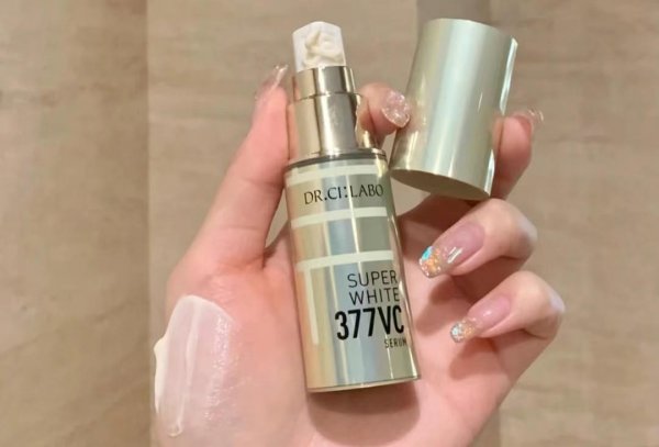 美白精华液哪个牌子好