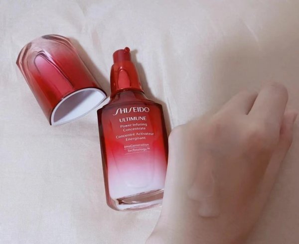 美白精华液哪个牌子好