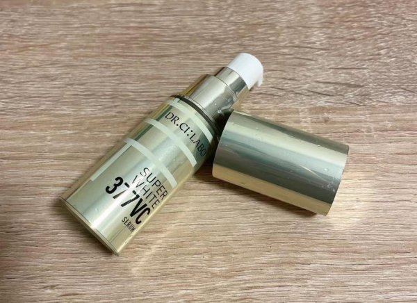 美白精华液哪个牌子好