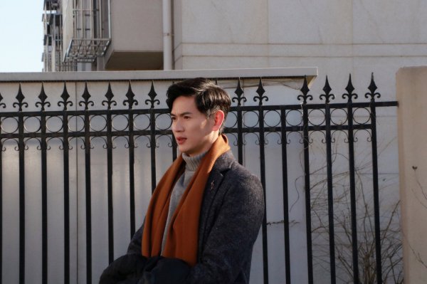 鲍春来个人资料简介