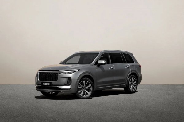 油电混合车型推荐30万左右