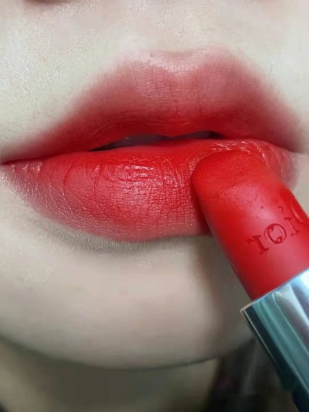 最适合素颜的5种口红色号