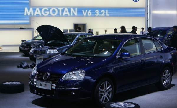 朗逸和速腾是不是一个档次车