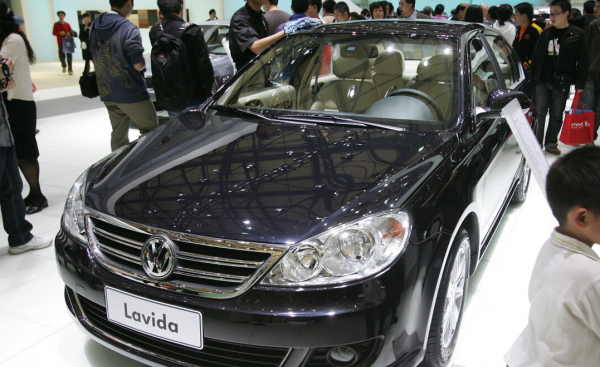 朗逸和速腾是不是一个档次车