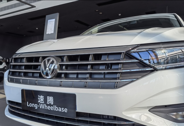 朗逸和速腾是不是一个档次车