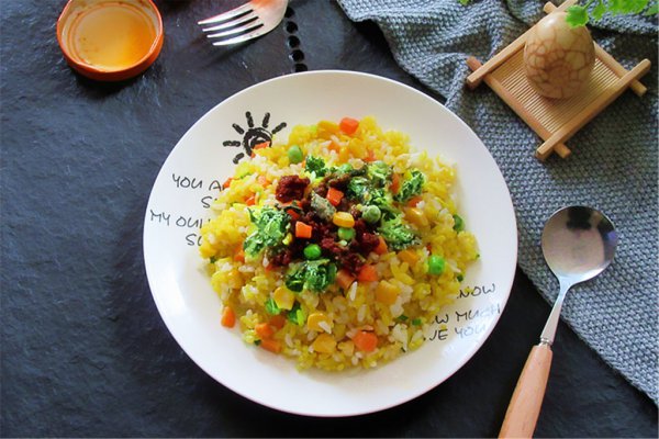 炒米饭怎么炒成一粒一粒的