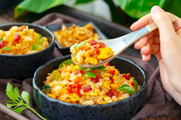 炒米饭怎么炒成一粒一粒的