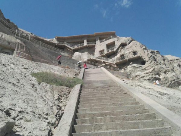 新疆自驾游攻略完整版