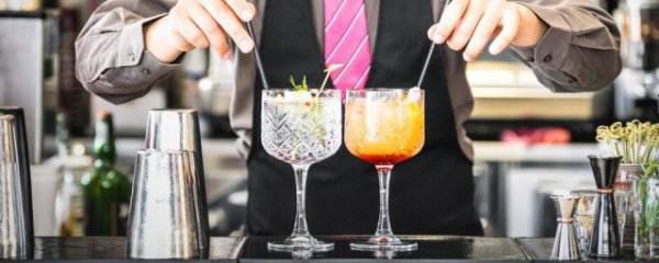 吃虾能喝鸡尾酒吗