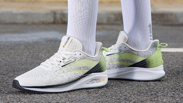 5公里慢跑鞋推荐