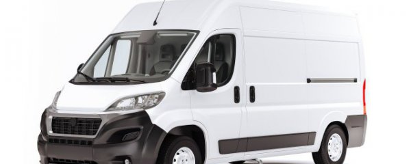 车里配什么物件吉利