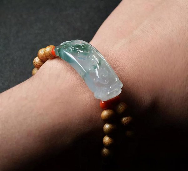 玉怎么保养才能越来越亮