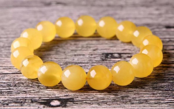 玉怎么保养才能越来越亮