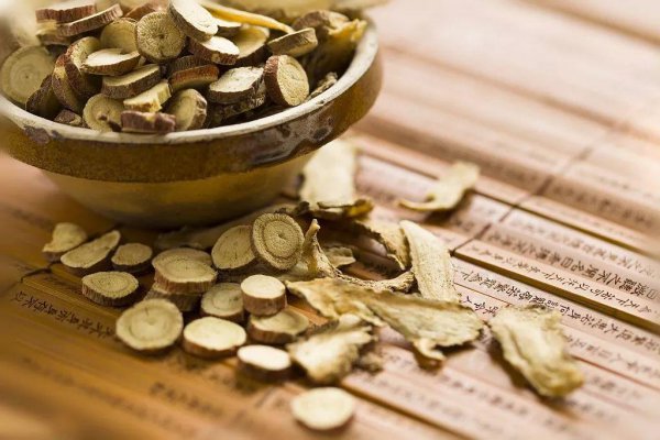 甘草可以泡水喝吗