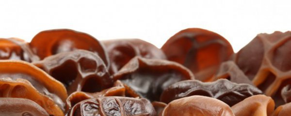 木耳有的发黄还能吃吗