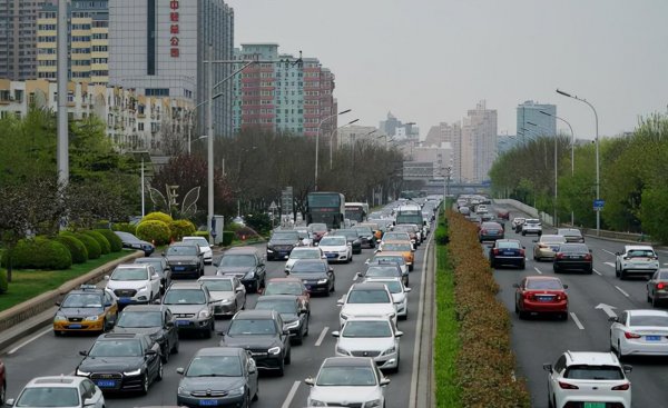 违章停车被刮蹭了责任怎么判