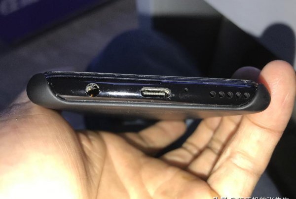 为什么充电器一会能充一会不能充