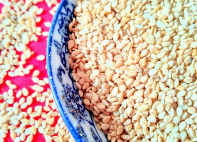 白芝麻与黑芝麻的区别与作用 两者的功效 哪个更有营养