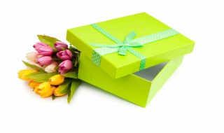 圣诞礼物送朋友什么合适 圣诞节适合送女朋友的礼物